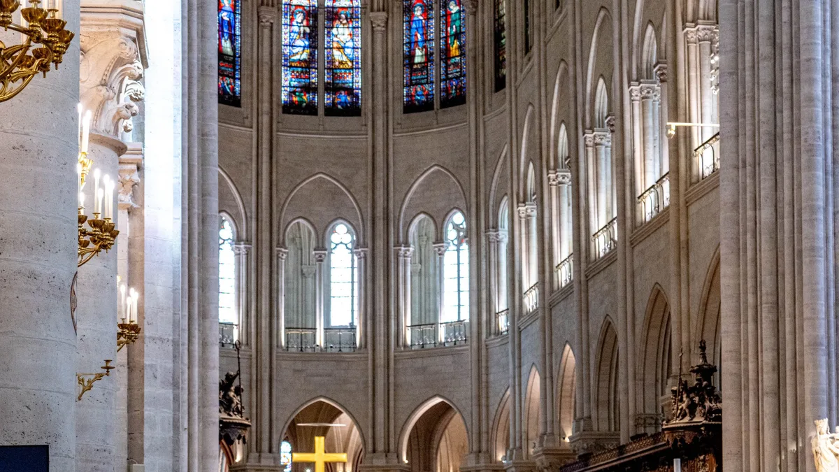 Illustration - Taxi Eternelle Notre-Dame Lille : experience VR a la Treille 2026